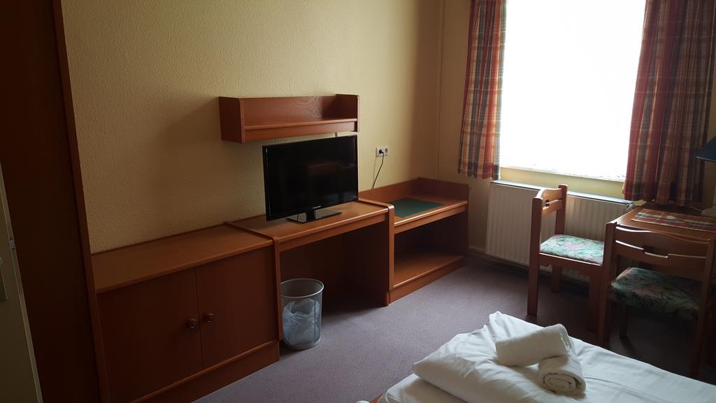 Hotel Ratskeller Люхов Номер фото